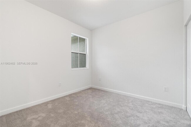 Building Photo - 1870 SE 26th Ter