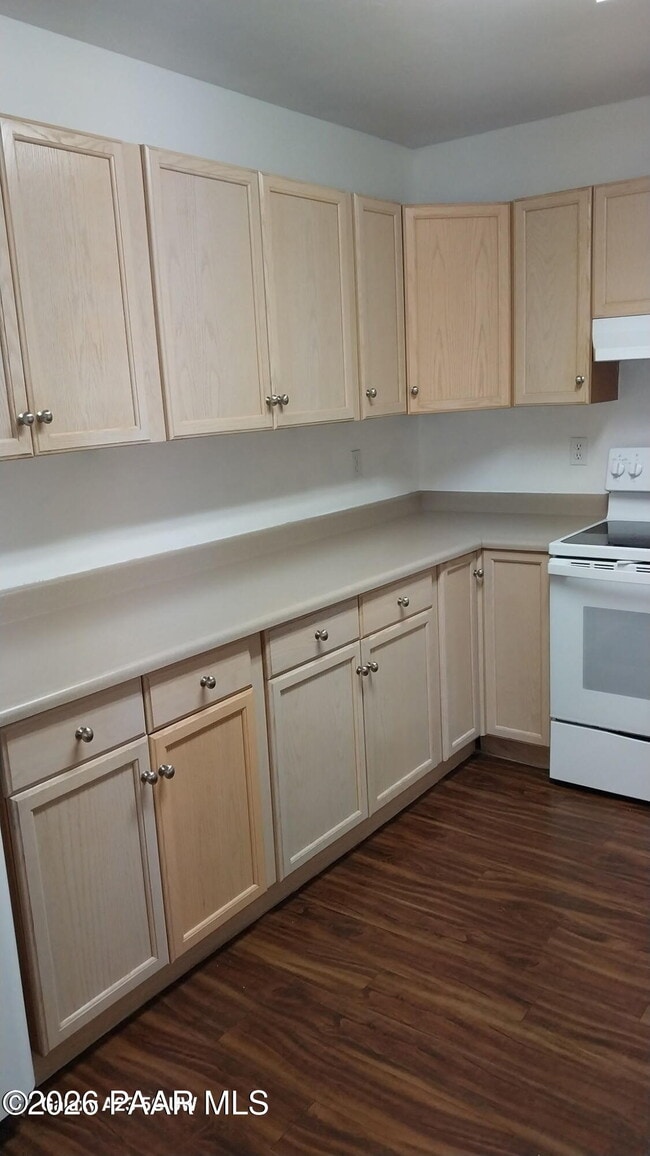 Building Photo - 9751 E Magma Dr