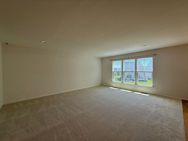 Building Photo - Spacious House in Mays Quarter
