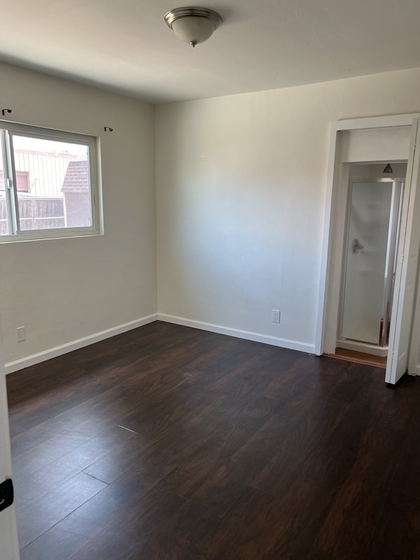 Building Photo - 8557 Paseo Dr