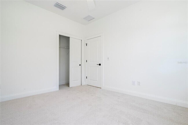 Building Photo - 2180 Forest Cir