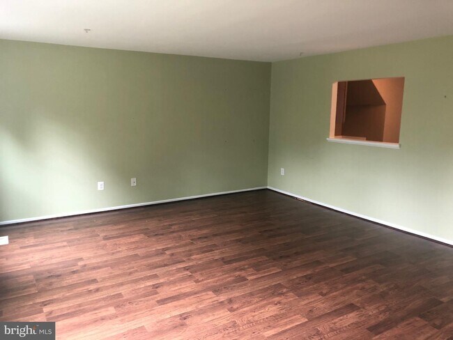 Building Photo - 20073 Dunstable Cir