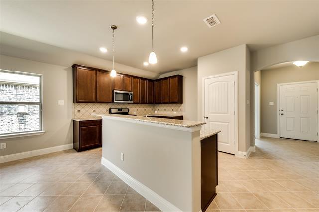 Building Photo - 800 Bird Creek Dr