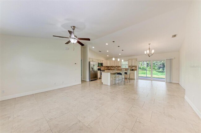 Building Photo - 3560 Eldron Ave