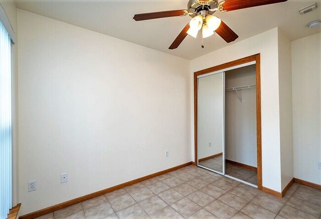 Building Photo - $2,695 |ROOMATE WANTED| 4 Bedroom, 2 Bathroom 2nd Floor Condo | Available for a January 5th, 2026...