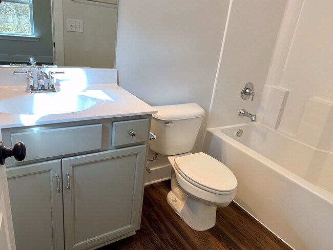 Building Photo - One level home with GARAGE and FENCED BACKYARD!