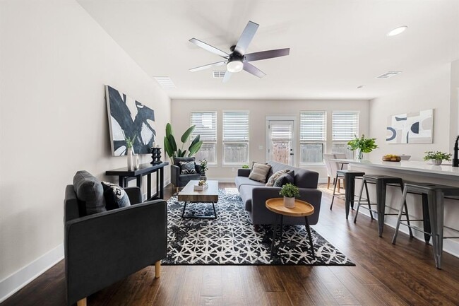 Building Photo - 13501 Metric Blvd