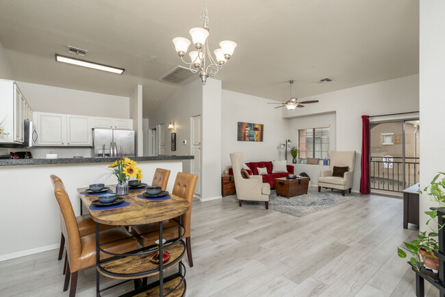 Building Photo - 2550 E Deer Valley Dr