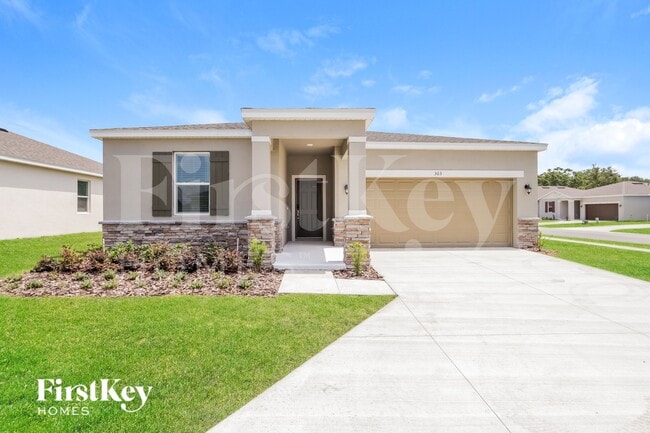 Building Photo - 303 Corbel Ln