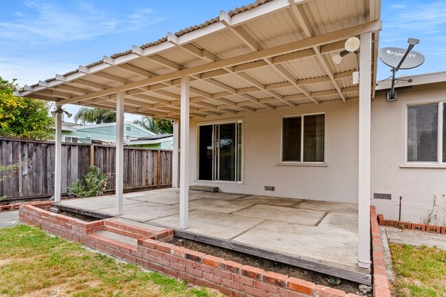 Building Photo - 26539 Flamingo Ave