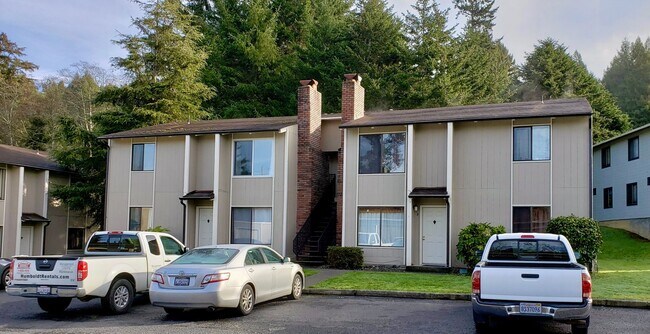 Building Photo - 3040 gregori