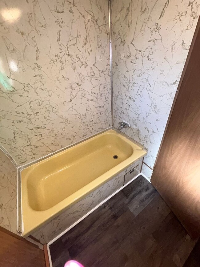 Building Photo - For Rent In Arab