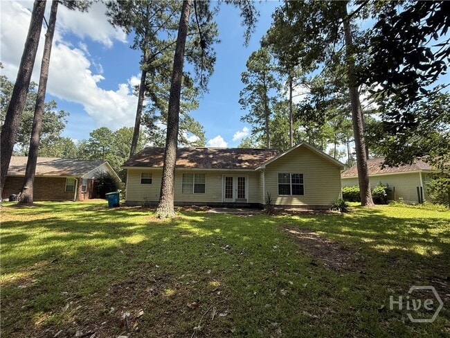 Building Photo - 211 Woodbury Ln
