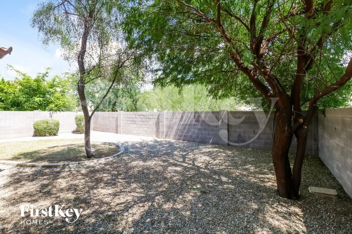 Building Photo - 15227 N 173rd Ln