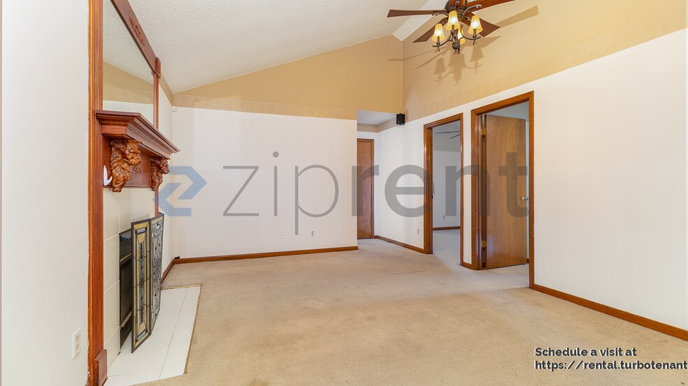 Building Photo - 5444 Lighthouse Rd