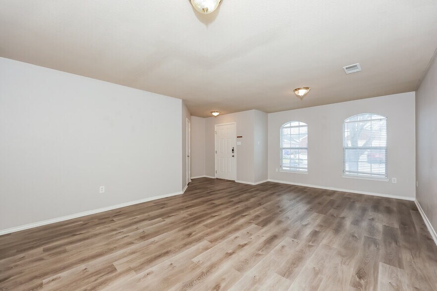 Building Photo - 522 Blueberry Hill Ln