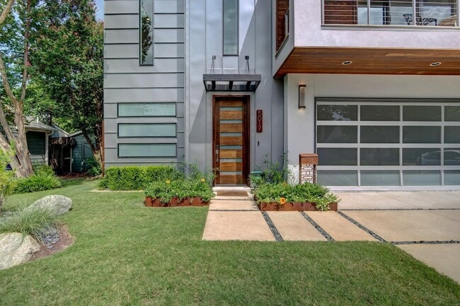 Building Photo - 5017 Milam St