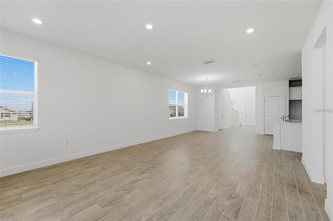 Building Photo - 2100 Maverick Ct