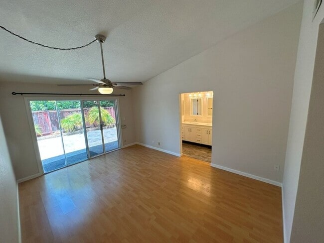 Building Photo - Nor Cal Realty, Inc. - 3 Bedroom 2  Bath w...