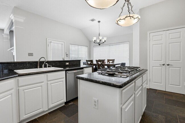 Building Photo - 13815 Wetherfield Ln