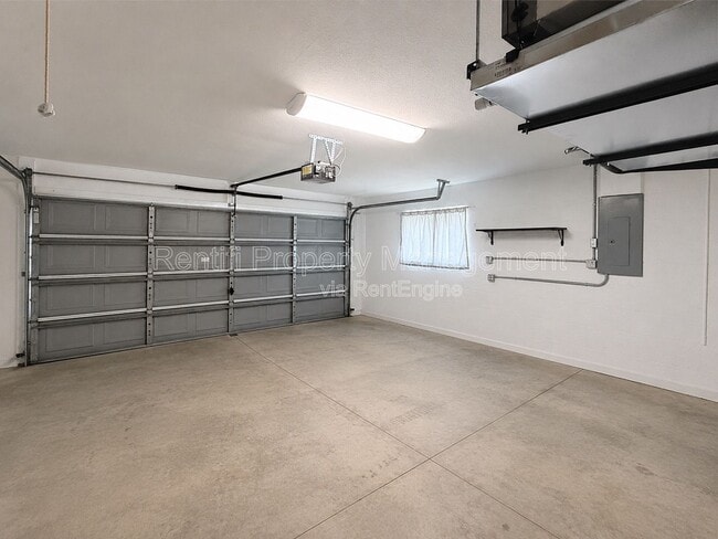 Building Photo - 1309 SE 37th Terrace