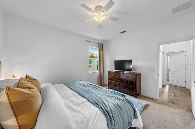 Building Photo - 4164 Oak Tree Dr