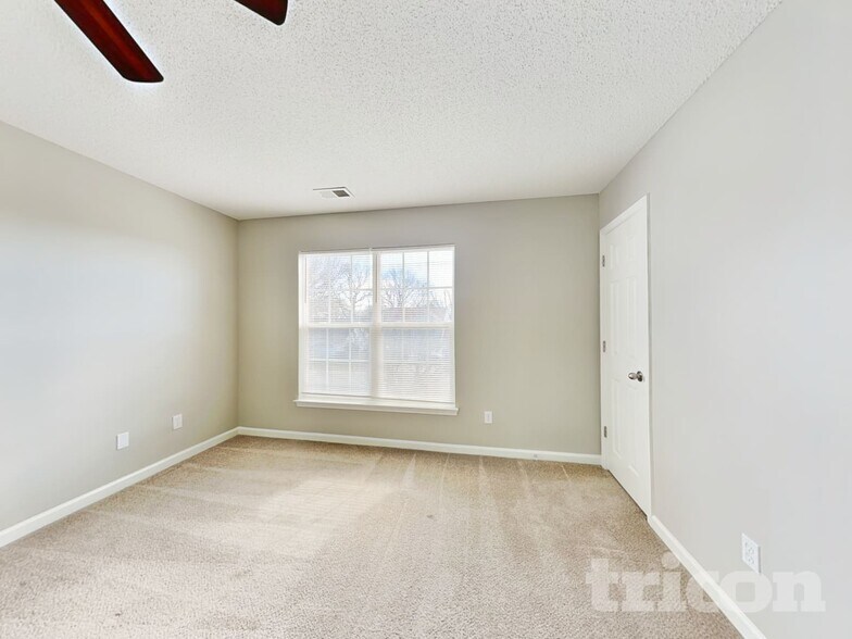 Building Photo - 124 Grayland Rd