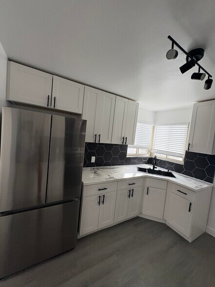 Building Photo - 2215 Ames St