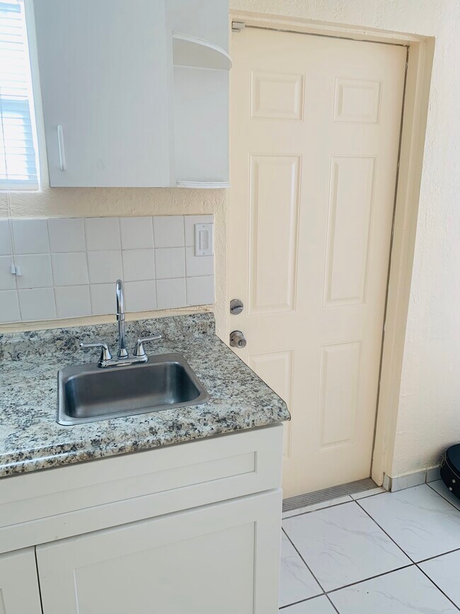 220 SW 14th St 220 SW 14th St Fort Lauderdale FL 33315 Apartment Finder