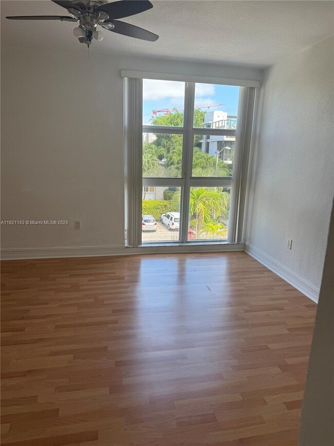 Building Photo - 1080 99th St