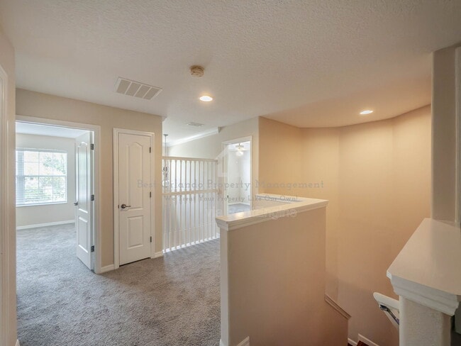 Building Photo - 5109 Legacy Oaks Dr