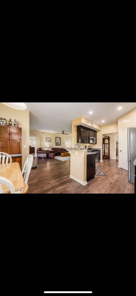 Building Photo - 5884 Bluestone Wy