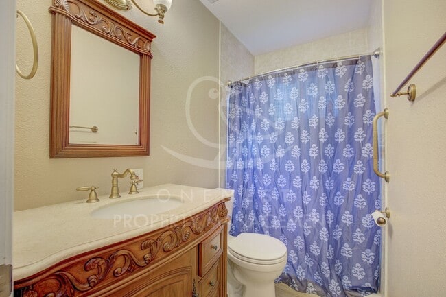 Building Photo - Available November 1st - Your Perfect Holi...