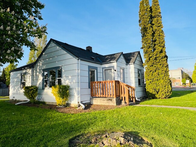Primary Photo - Cute 2 bedroom, 1 bath in Mount Vernon clo...