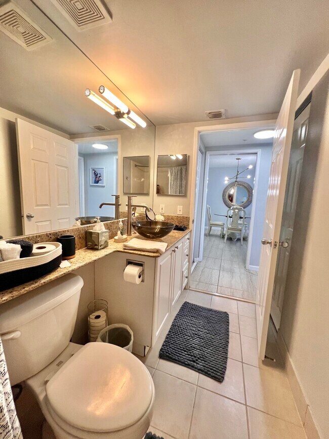 Building Photo - 651 Okeechobee Blvd