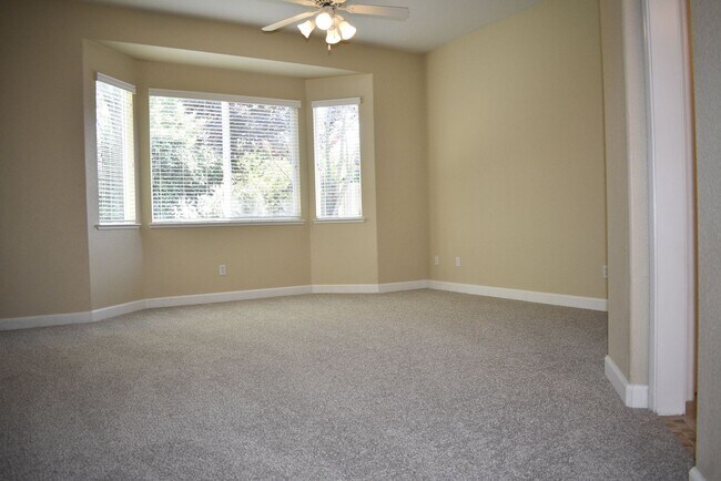 Building Photo - 2312 Petruchio Way