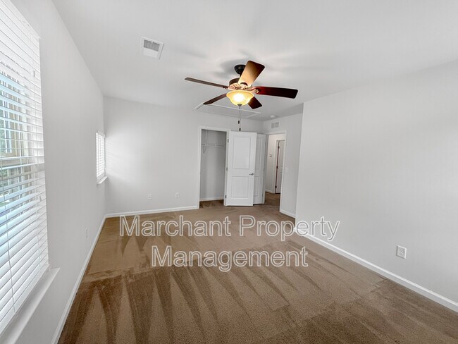 Building Photo - 47 Granite Ln