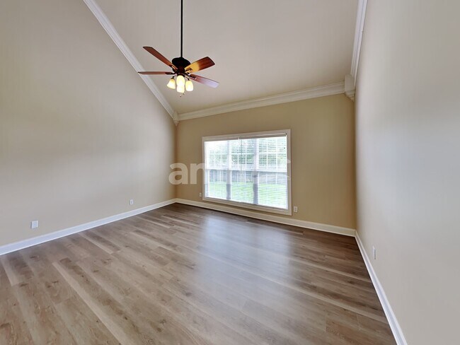 Building Photo - 3520 Wilbur St