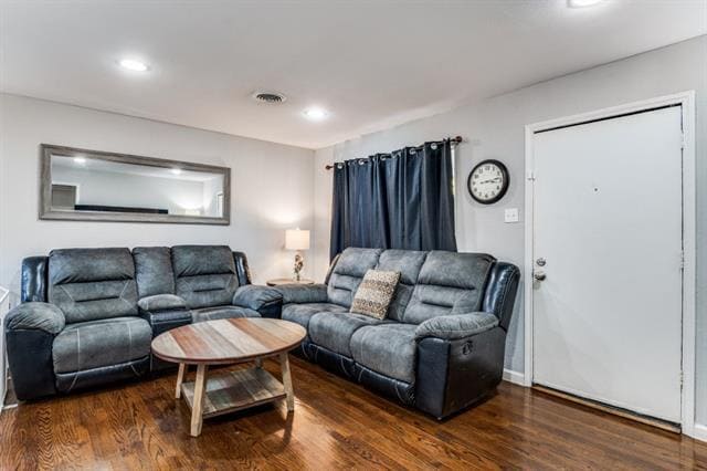 Building Photo - 2817 Cumberland Dr