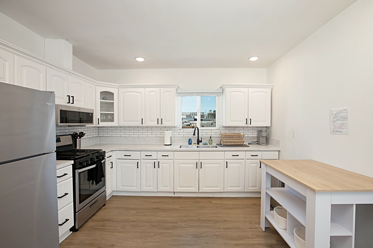 Building Photo - 1842 Kearney Ave