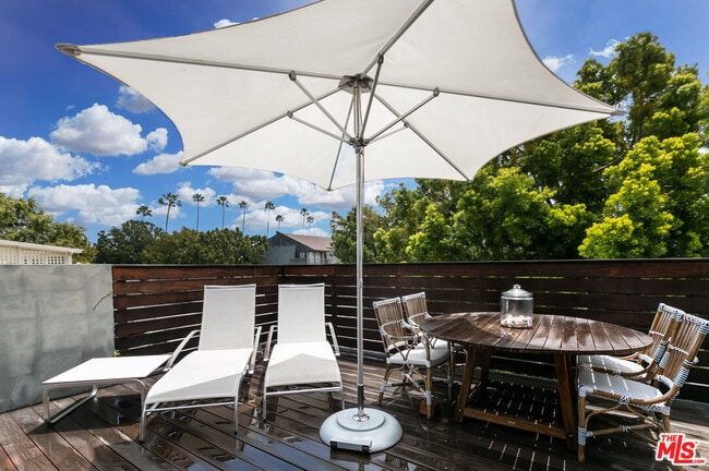 Building Photo - 1807 Montana Ave