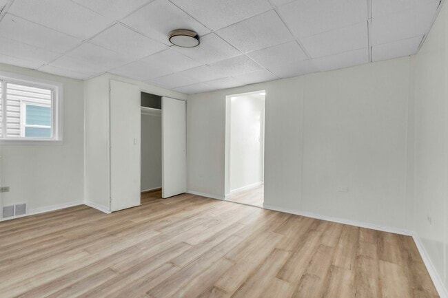 Building Photo - 5311 Wickliff St
