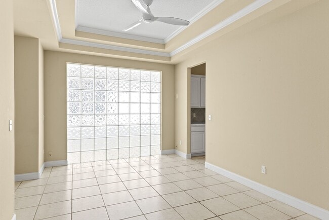 Building Photo - Avalon Park at Turtle Creek 3 bedroom home