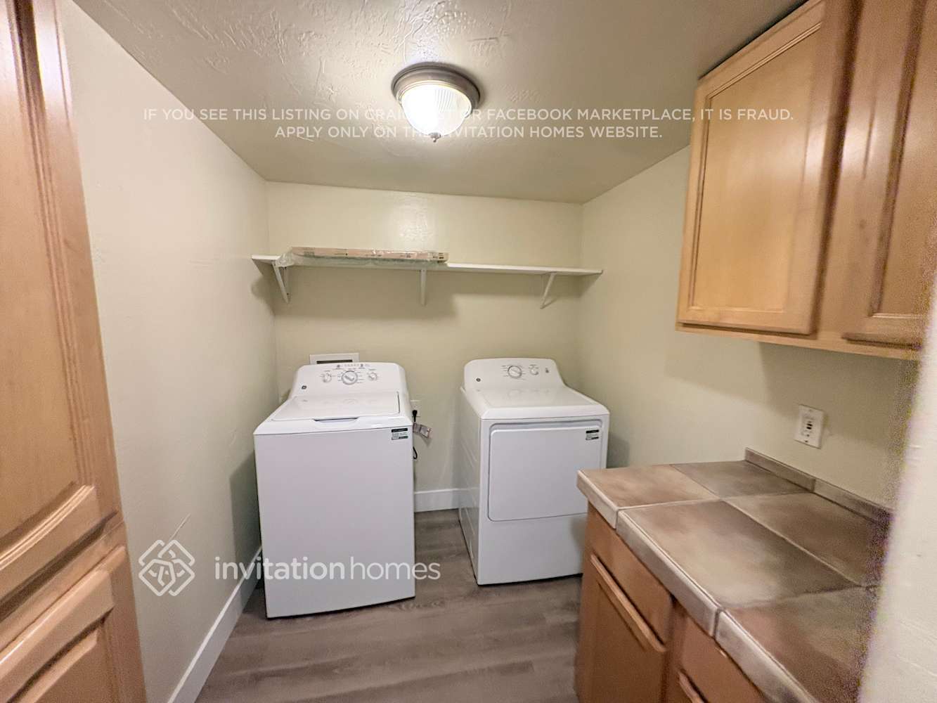 Building Photo - 2627 N 70th Pl