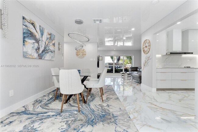 Building Photo - 4440 NE 17th Ave