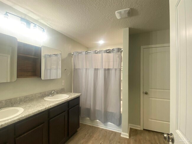 Building Photo - 5838 Blackhorse Cir