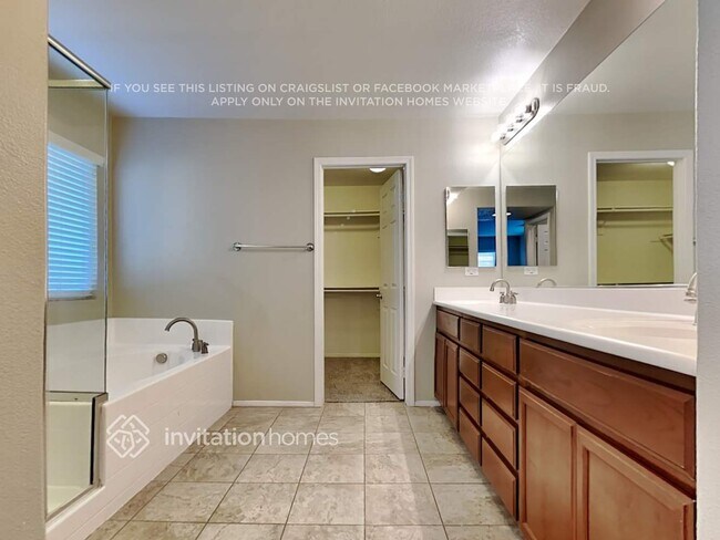 Building Photo - 34010 Leon St