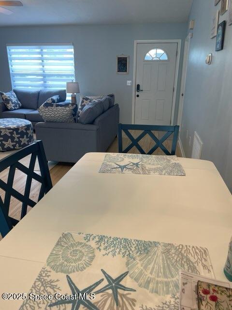 Building Photo - 1080 Seamist Ln