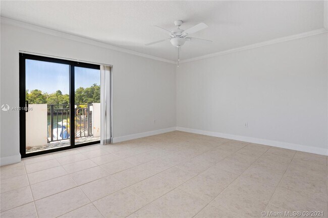 Building Photo - 6901 Edgewater Dr