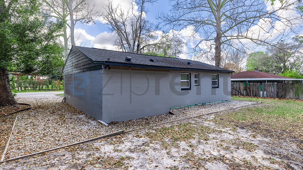 Building Photo - 4051 Close Ct